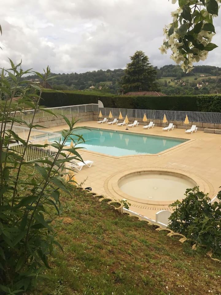 Le N4 Des Hauts De Sarlat, Clim Piscine Parking 外观 照片