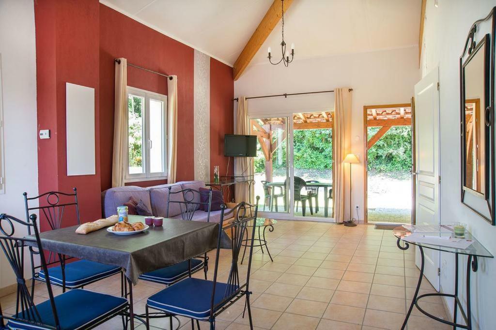 Le N4 Des Hauts De Sarlat, Clim Piscine Parking 外观 照片
